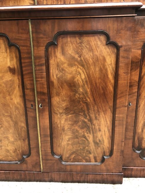 FINE EARLY C19TH GEORGE IV PERIOD MAHOGANY BREAKFRONT LIBRARY BOOKCASE - ADDITIONAL PHOTO 21