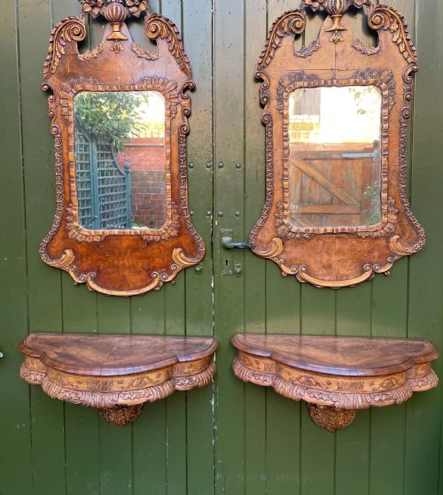 PAIR OF LATE C19TH GEORGE I PERIOD REVIVAL CARVED WALNUT AND PARCELGILT CONSOLE TABLES AND MIRRORS - ADDITIONAL PHOTO 6