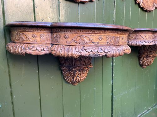 PAIR OF LATE C19TH GEORGE I PERIOD REVIVAL CARVED WALNUT AND PARCELGILT CONSOLE TABLES AND MIRRORS - ADDITIONAL PHOTO 17