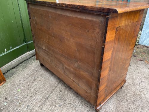 MID C18TH GERMAN SERPENTINE OUTLINE WALNUT BAROQUE PERIOD COMMODE - ADDITIONAL PHOTO 27