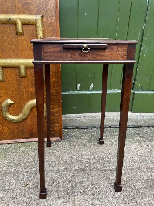 Late C18th George III Period Mahogany Urn or Kettle Stand .