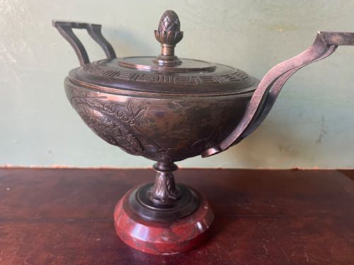 C19TH ITALIAN BRONZE GRAND TOUR SOUVENIR AFTER THE ANTIQUE LIDDED CUP OR TAZZA ON A ROUGE GRIOTTE MARBLE BASE - ADDITIONAL PHOTO 11