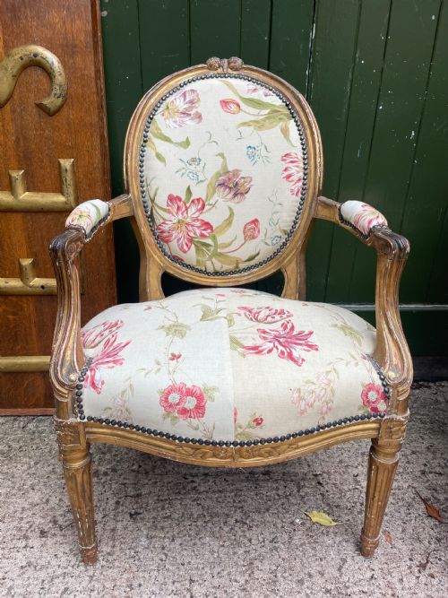 PAIR OF MID C19TH FRENCH GILTWOOD SALON ARMCHAIRS IN THE C18TH LOUIS XVI STYLE - ADDITIONAL PHOTO 4