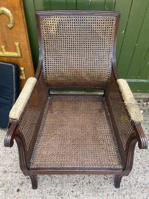 EARLY C19TH REGENCY PERIOD MAHOGANY FRAMED BERGERE LIBRARY ARMCHAIR - ADDITIONAL PHOTO 13