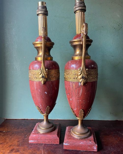 PAIR OF C19TH FRENCH ORMOLUMOUNTED ROUGE MARBLE LAMPS - ADDITIONAL PHOTO 1