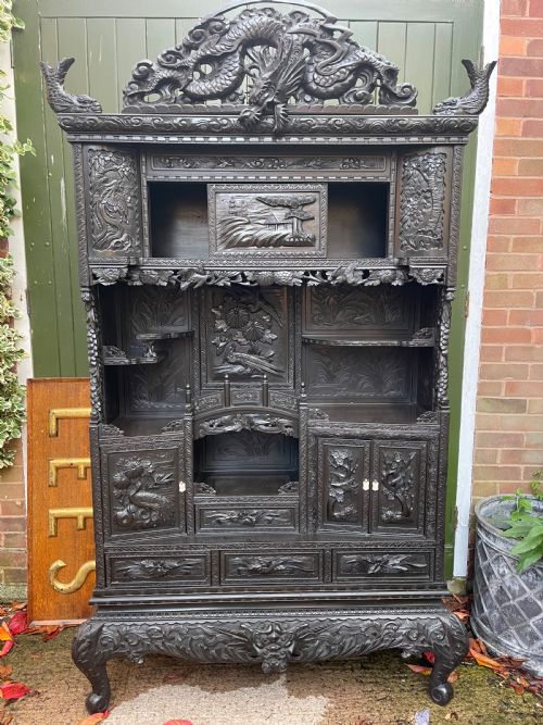 EARLY C20TH JAPANESE TAISHO ERA CARVED AND EBONISED SHODANA OR DISPLAY CABINET ON STAND - ADDITIONAL PHOTO 10