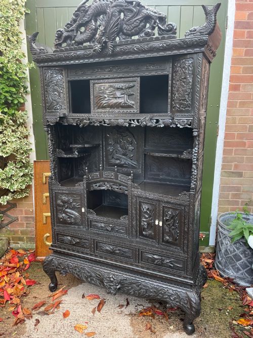 EARLY C20TH JAPANESE TAISHO ERA CARVED AND EBONISED SHODANA OR DISPLAY CABINET ON STAND - ADDITIONAL PHOTO 18