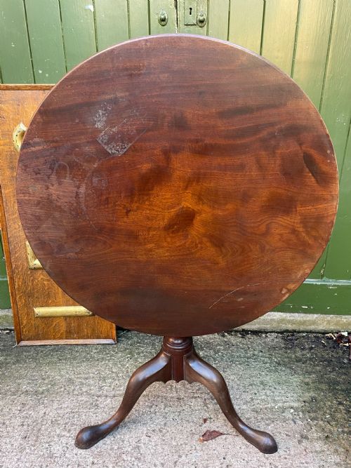 C18th George III Period Mahogany Circular ‘Snap-top’ Tripod Base Tea Table on Carved Pillar Column.