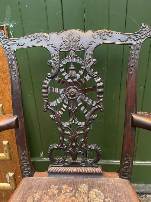 A LATE C19TH CARVED MAHOGANY ARMCHAIR IN THE MID C18TH GEORGE II CHIPPENDALE PERIOD STYLE TOGETHER WITH A MATCHING SINGLE CHAIR - ADDITIONAL PHOTO 2