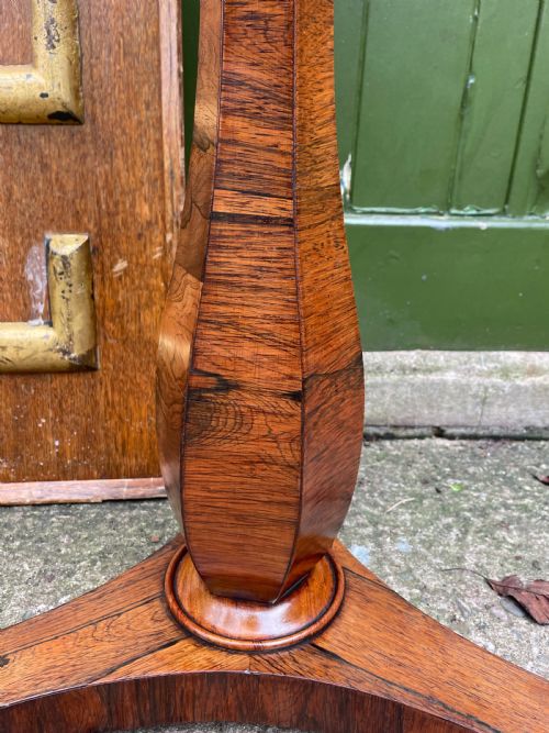 EARLY C19TH GEORGE IV PERIOD FIGURED ROSEWOOD AND INSET MARBLE TOP OCCASIONAL TABLE - ADDITIONAL PHOTO 7