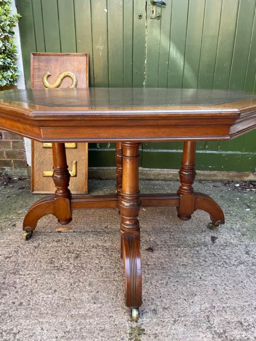LATE C19TH OCTAGONAL WALNUT REFORMED GOTHIC STYLE WALNUT CENTRE OR LIBRARY TABLE RETAINING THE ORIGINAL TOOLED MOROCCAN LEATHER INSET TOP - ADDITIONAL PHOTO 13