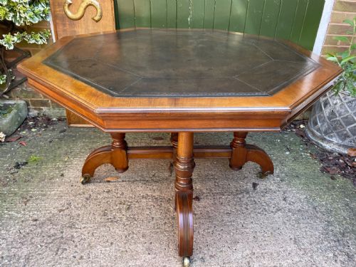 LATE C19TH OCTAGONAL WALNUT REFORMED GOTHIC STYLE WALNUT CENTRE OR LIBRARY TABLE RETAINING THE ORIGINAL TOOLED MOROCCAN LEATHER INSET TOP - ADDITIONAL PHOTO 19