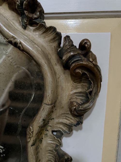 PAIR OF HIGHLY DECORATIVE C19TH ITALIAN VENETIAN ROCOCO STYLE POLYCHROME AND CARVED GILTWOOD MIRRORS IN THE C18TH TASTE - ADDITIONAL PHOTO 6