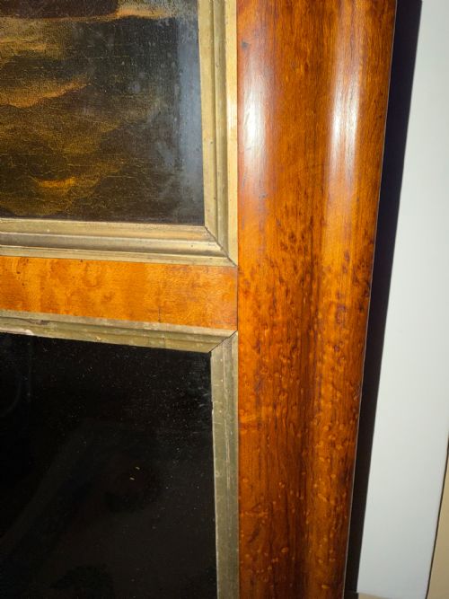 INTERESTING AND RARE EARLY C19TH MAPLEFRAMED DIVIDED 2SECTION MIRROR WITH A REVERSE GLASS PRINT ABOVE DEPICTING AN AMERICAN AND BRITISH NAVAL ENGAGEMENT - ADDITIONAL PHOTO 8