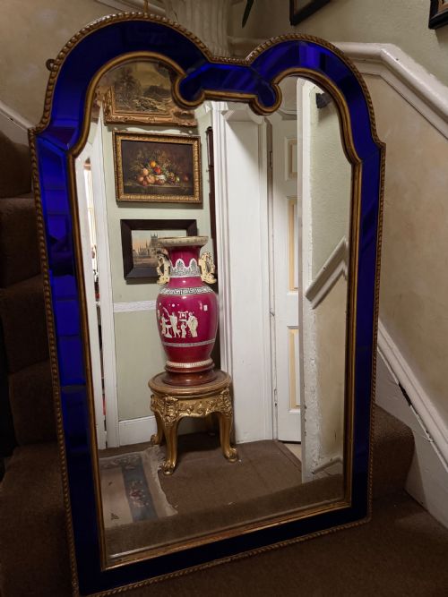 A SPECTACULAR LATE C19TH EARLY C20TH COLBALT BLUE GLASS MARGINEDGED MIRROR - ADDITIONAL PHOTO 3