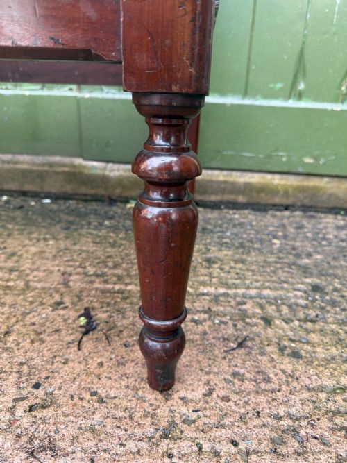 MID C19TH MAHOGANY COUNTRYHOUSE LUGGAGE STAND OF DEEP PROPORTIONS WITH A RAISED AND RAKED REAR UPSTAND SUPPORT - ADDITIONAL PHOTO 19