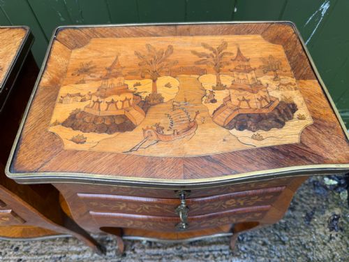 SMART PAIR OF LATE C19TH EARLY C20TH FRENCH ROSEWOOD SATINWOOD AND KINGWOOD MARQUETRY TABLES IN THE C18TH LOUIS XVI PERIOD TASTE - ADDITIONAL PHOTO 4