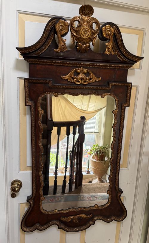 IMPRESSIVE GEORGE II PERIOD STYLE WALNUT AND PARCEL GILT FRAMED MIRROR OF LARGER SCALE AND PROPORTIONS IN THE MANNER OF WILLIAM KENT - ADDITIONAL PHOTO 2