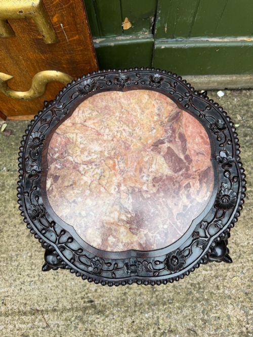 LATE C19TH CHINESE QING DYNASTY CARVED HARDWOOD HONGMU LOW JARDINIERE STAND OR OCCASIONAL TABLE WITH INSET VARIEGATED ROUGE MARBLE TOP - ADDITIONAL PHOTO 11