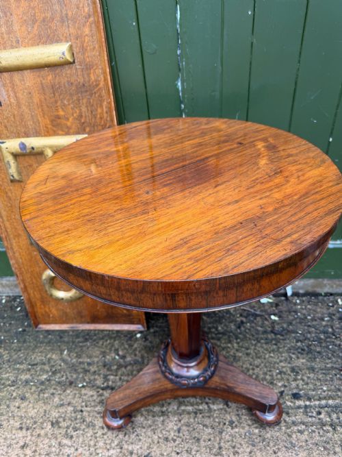 EARLY C19TH WILLIAM IV PERIOD CIRCULAR ROSEWOOD LAMP OR OCCASIONAL TABLE - ADDITIONAL PHOTO 3