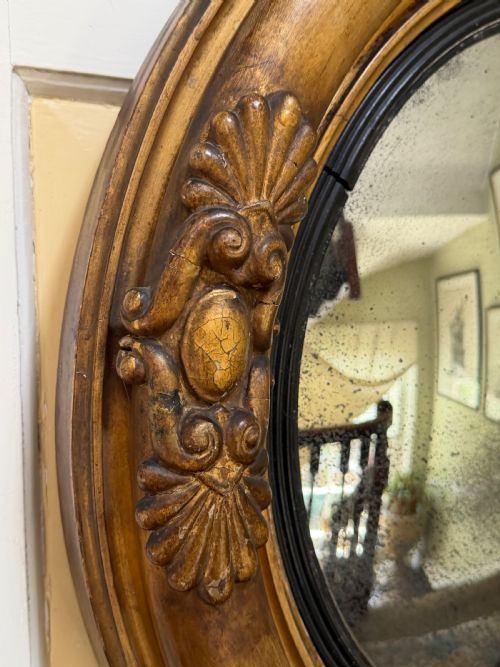 EARLY C19TH REGENCY PERIOD GILTWOOD FRAMED CONVEX PLATE MIRROR OF LARGER SCALE AND PROPORTIONS - ADDITIONAL PHOTO 6