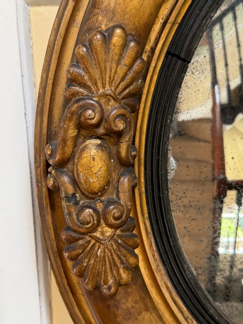 EARLY C19TH REGENCY PERIOD GILTWOOD FRAMED CONVEX PLATE MIRROR OF LARGER SCALE AND PROPORTIONS - ADDITIONAL PHOTO 10