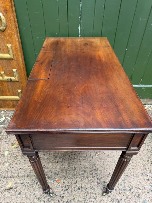 EARLY C19TH GEORGE IV PERIOD MAHOGANY WRITING OR CHAMBER TABLE IN THE MANNER OF GILLOWS OF LANCASTER - ADDITIONAL PHOTO 16