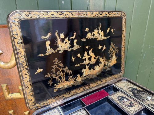 MID C19TH CHINESE EXPORT LACQUER SEWING OR LADIES WORKTABLE WITH GILDED DECORATION - ADDITIONAL PHOTO 6
