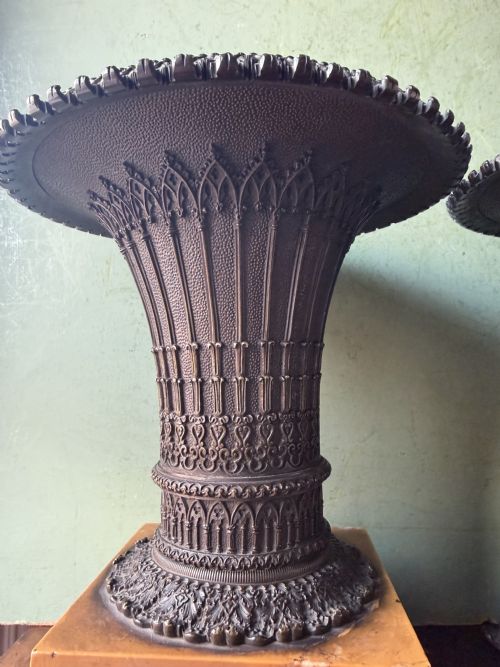 PAIR OF EARLY C19TH FRENCH CHARLES X PERIOD BRONZE VASES ON SIENA MARBLE BASES - ADDITIONAL PHOTO 17