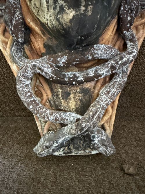HIGHLY DECORATIVE EARLY C20TH CARVED STONE AND LEADMOUNTED MEDUSA HEAD WALLBRACKET - ADDITIONAL PHOTO 5