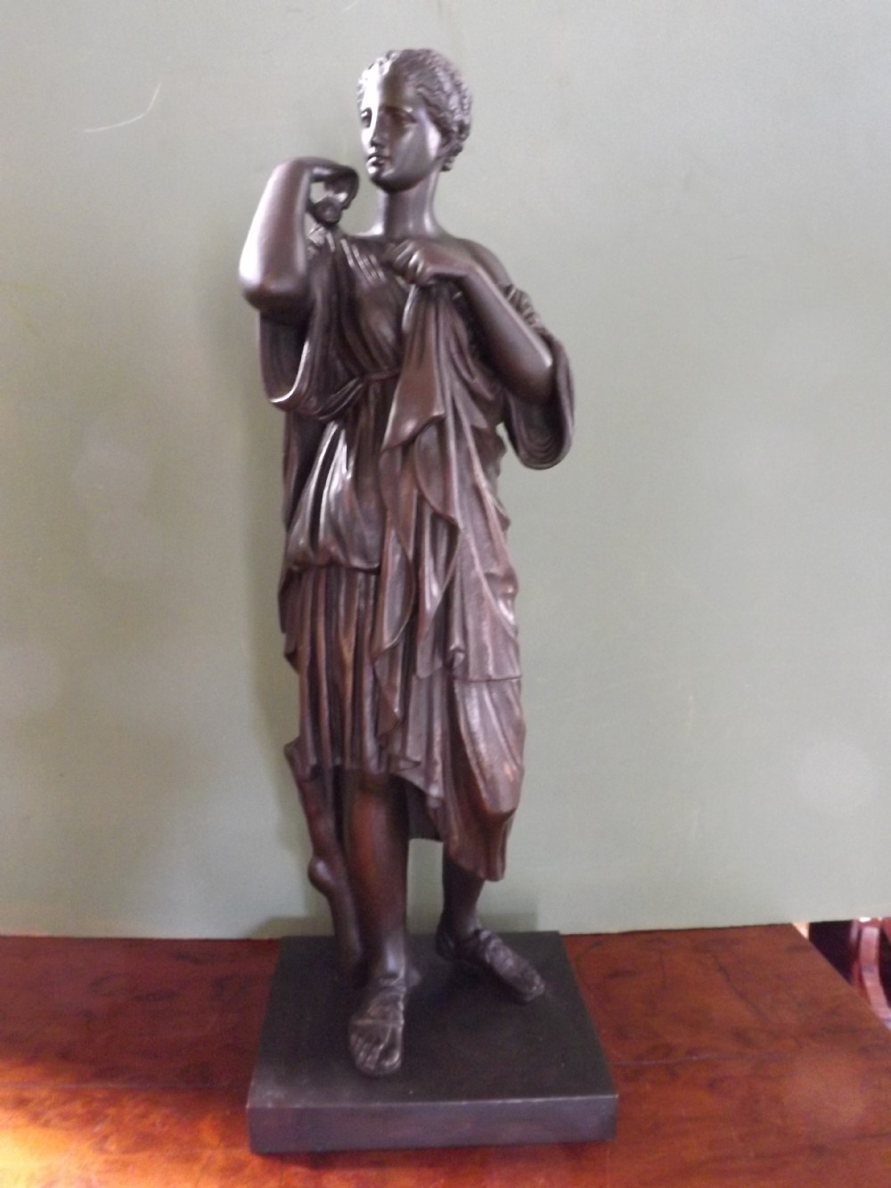 C19th 'Grand Tour ' souvenir classical bronze figure 