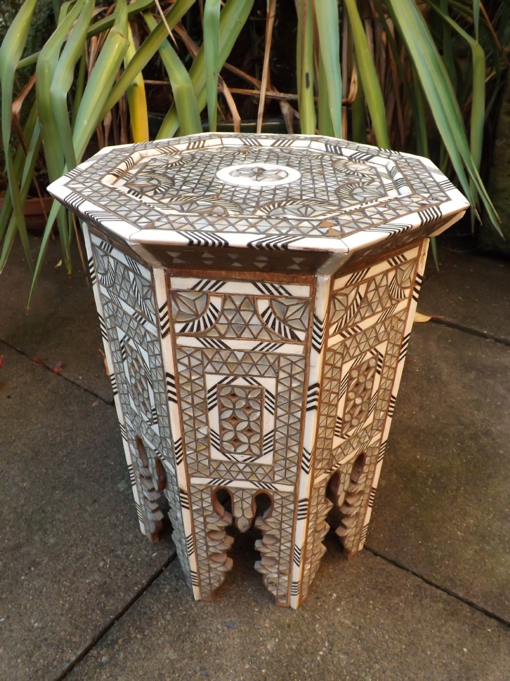 Early C20th 'Damascus' or Syrian 'mother- o'pearl '(nacre shell)and bone-inlaid side table or tabouret.