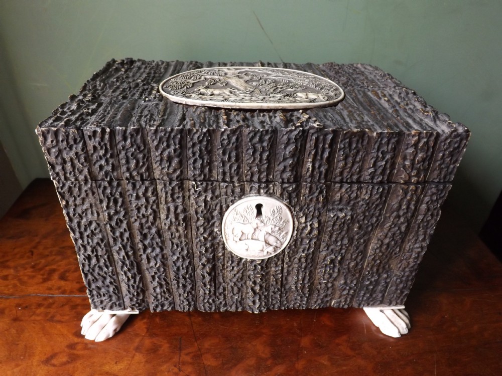Late C19th South German stag's antler-horn and ivory tea caddy .