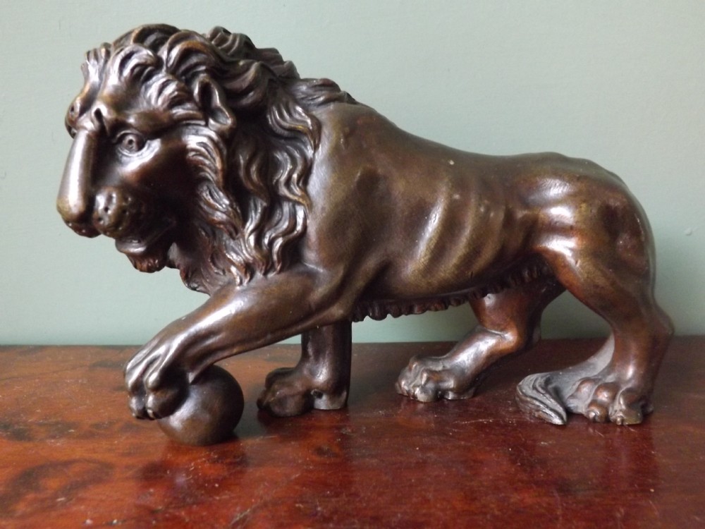 C19th 'Grand Tour' souvenir bronze model of the 