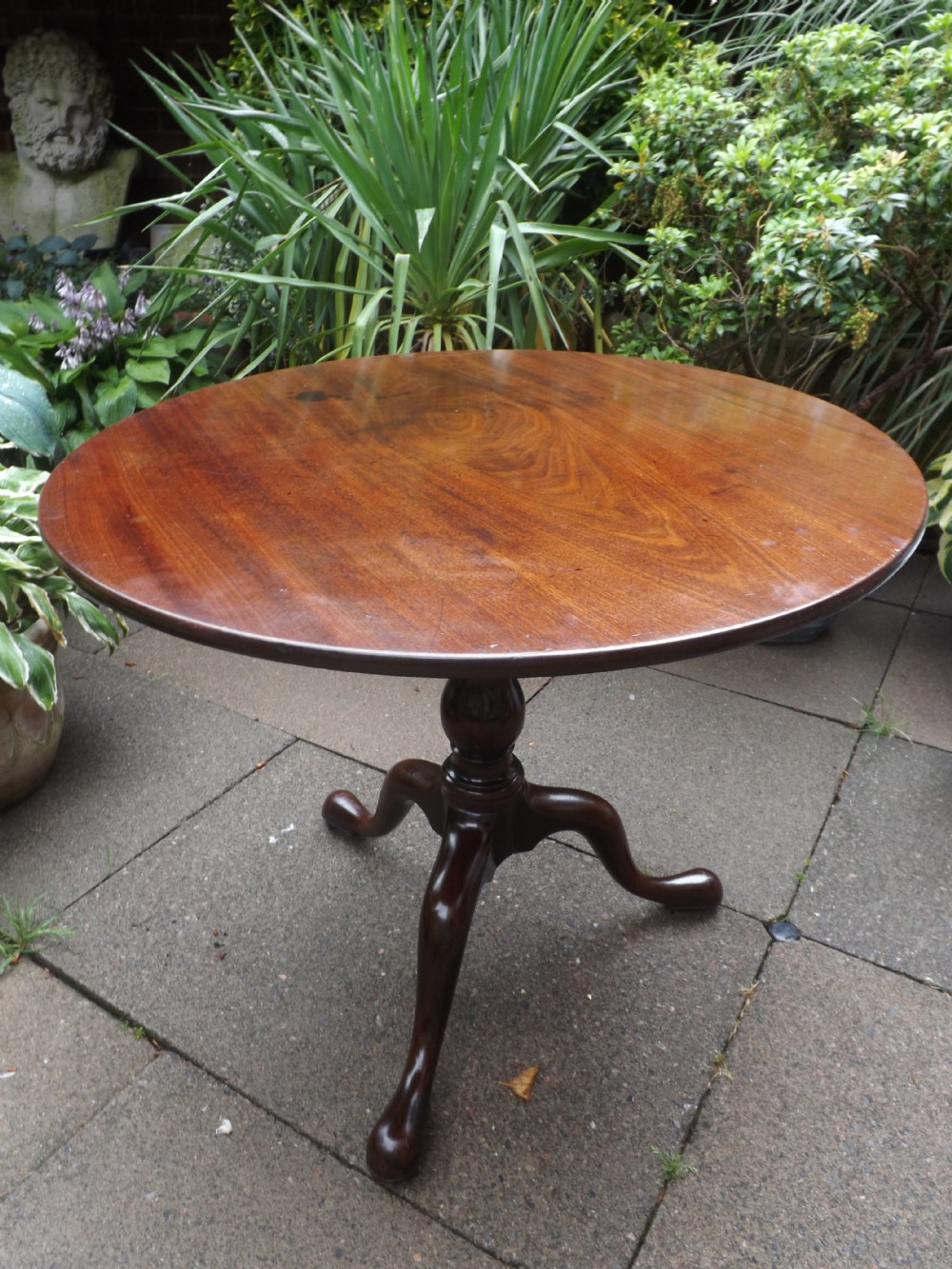 C18th George III period mahogany tripod base tip- top tea or supper table.