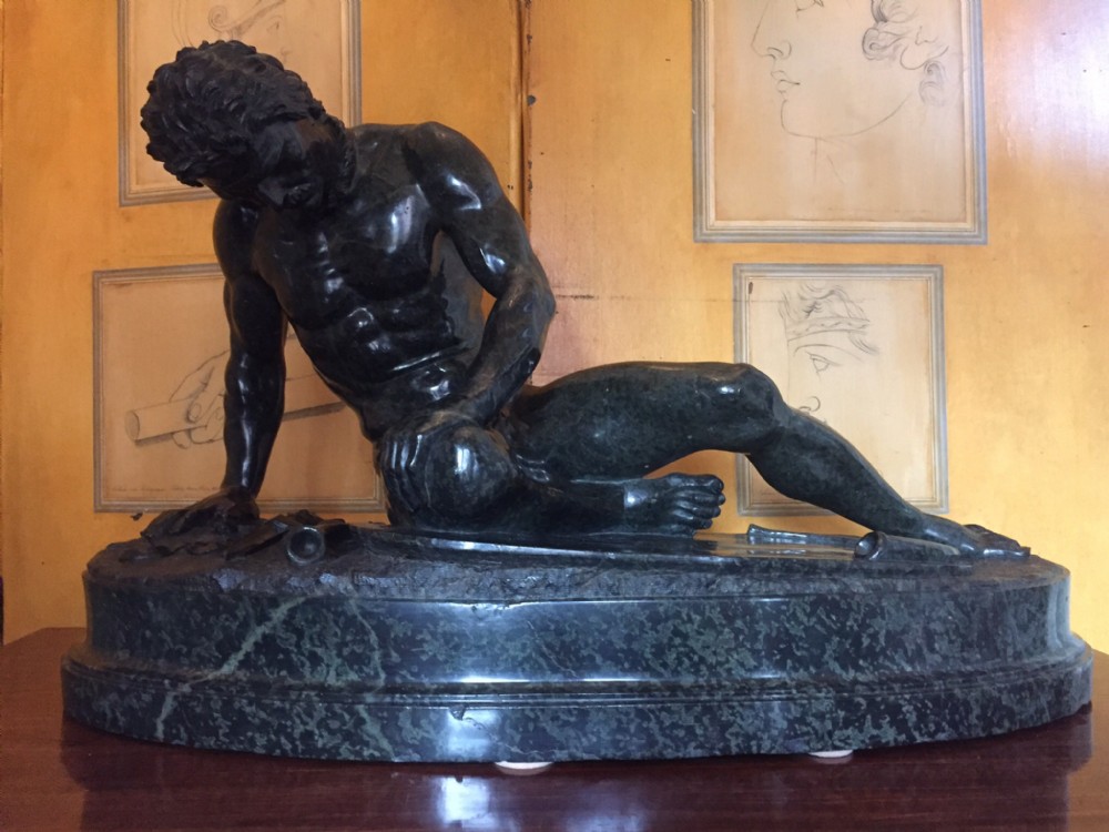 Impressive late C19th large-scale Italian carved serpentine marble 'Grand Tour' souvenir sculpture ,after the antique , 