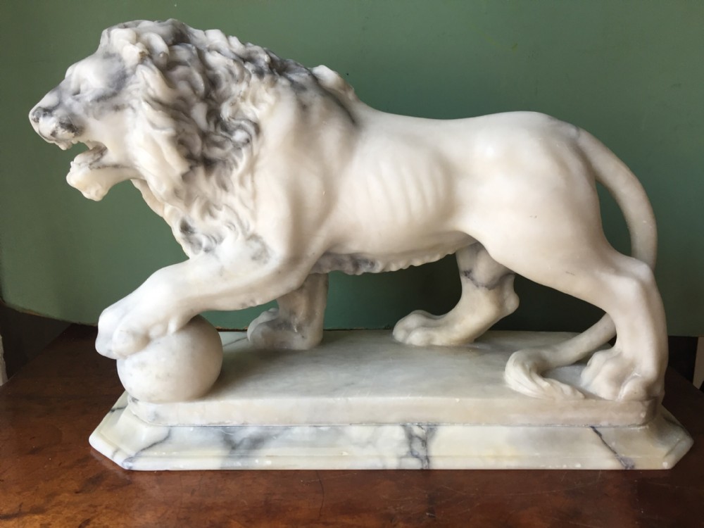 Late C19th Italian carved alabaster 'Grand Tour' souvenir sculpture, after the antique , 