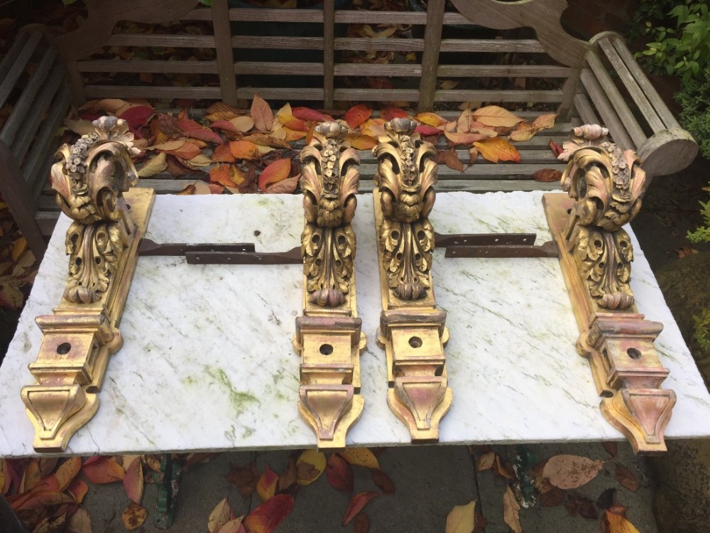 Rare set of 4 grand mid C19th 'Country-House' carved gilt-wood corbel curtain-pole  supports.