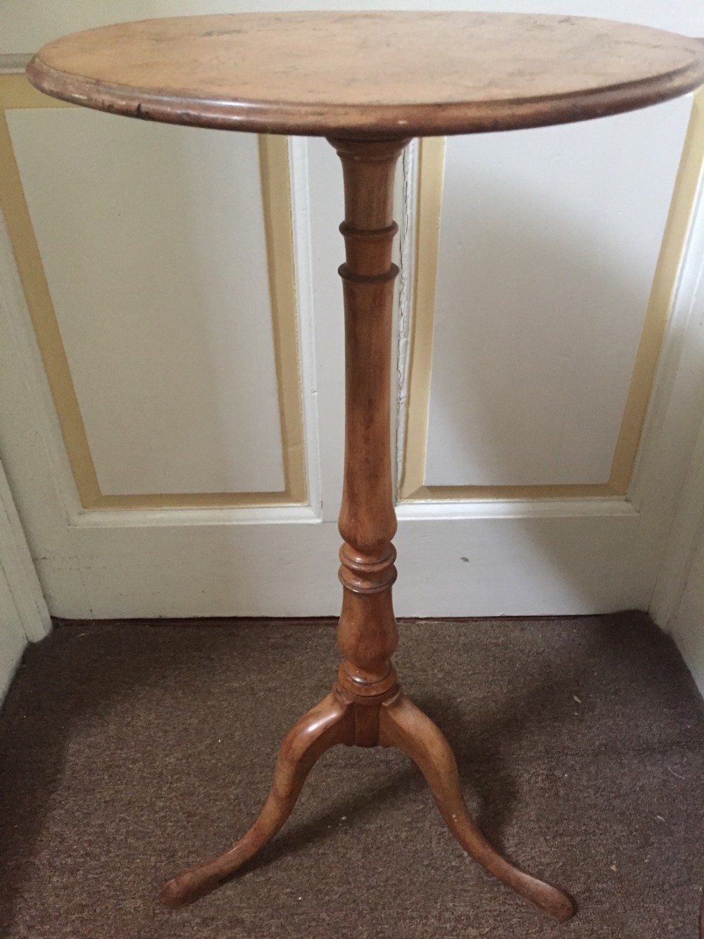 C19th satin-birch circular topped tripod-base candle-stand or occasional table in the manner of Holland & Sons .