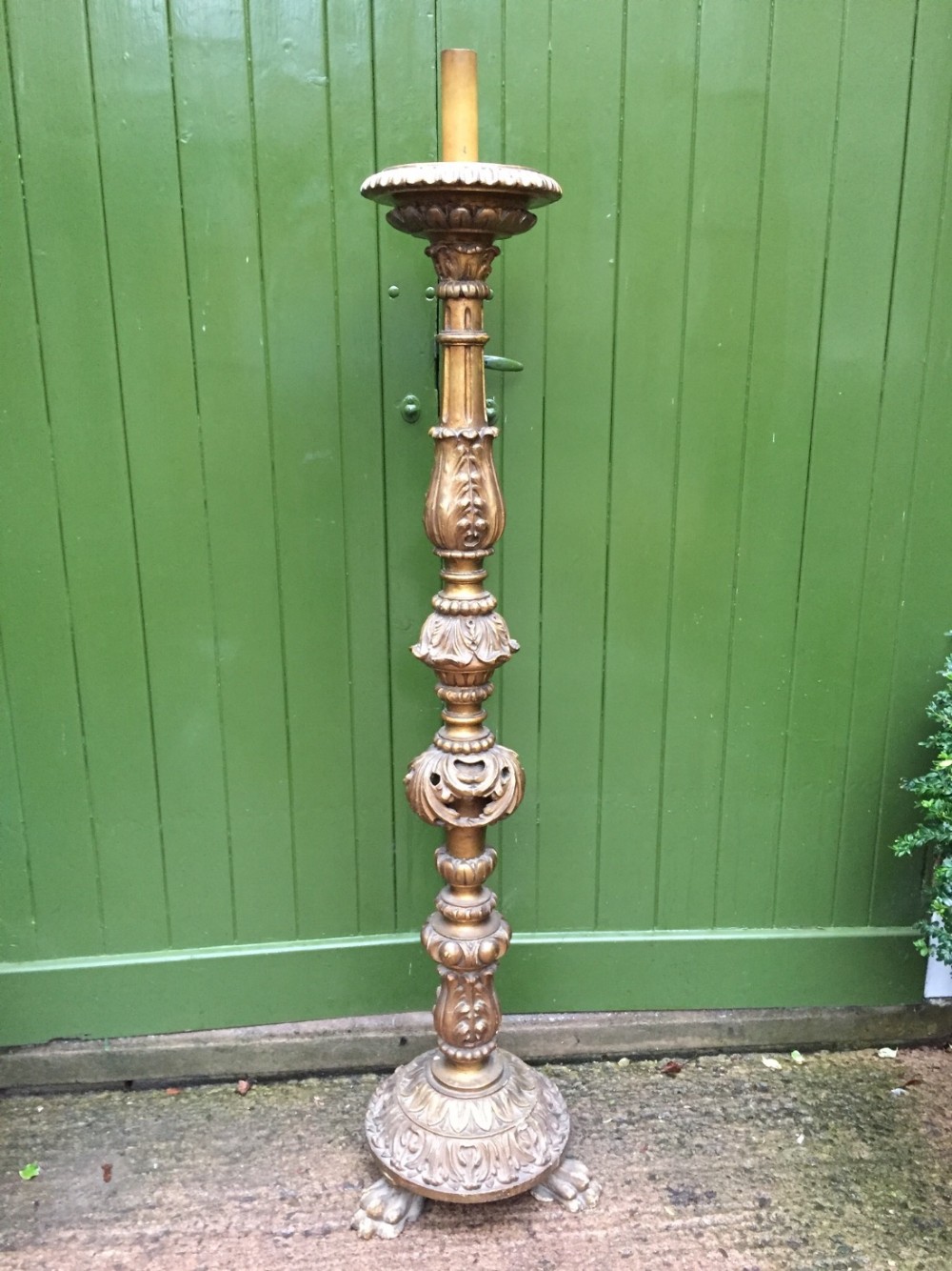 Large early C20th Italian carved giltwood lamp standard in C17th Venetian style .