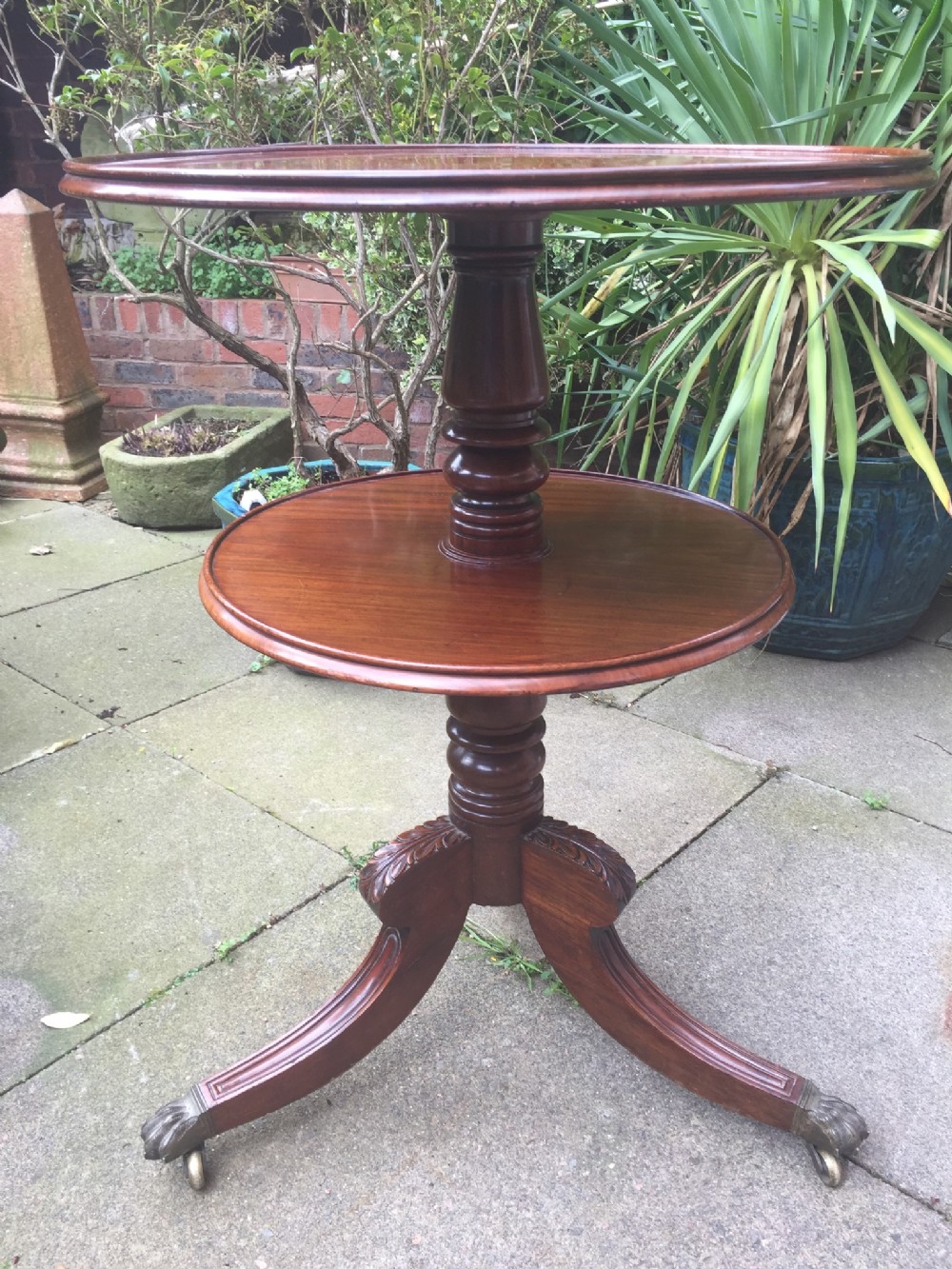 Early C19th George IV period mahogany 2-tier revolving 'dumb-waiter ' attributed to Gillows of Lancaster.