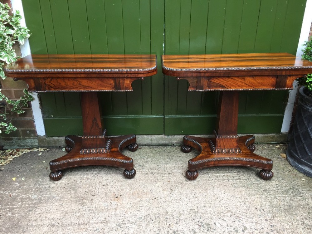 Fine pair of early C19th George IV period rosewood fold-over card tables in the manner of Gillows of Lancaster.