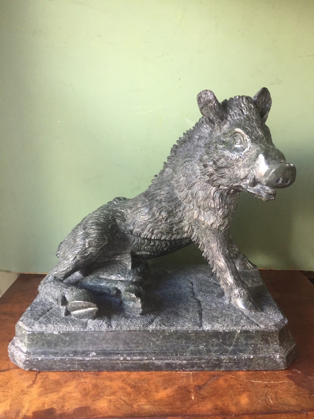 Late C19th Italian carved 'Grand Tour' souvenir carved serpentine marble study of 