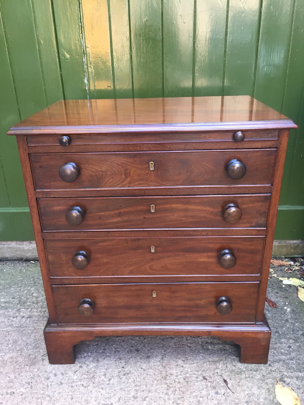 Neat C19th mahogany chest of drawers of late C18th design.
