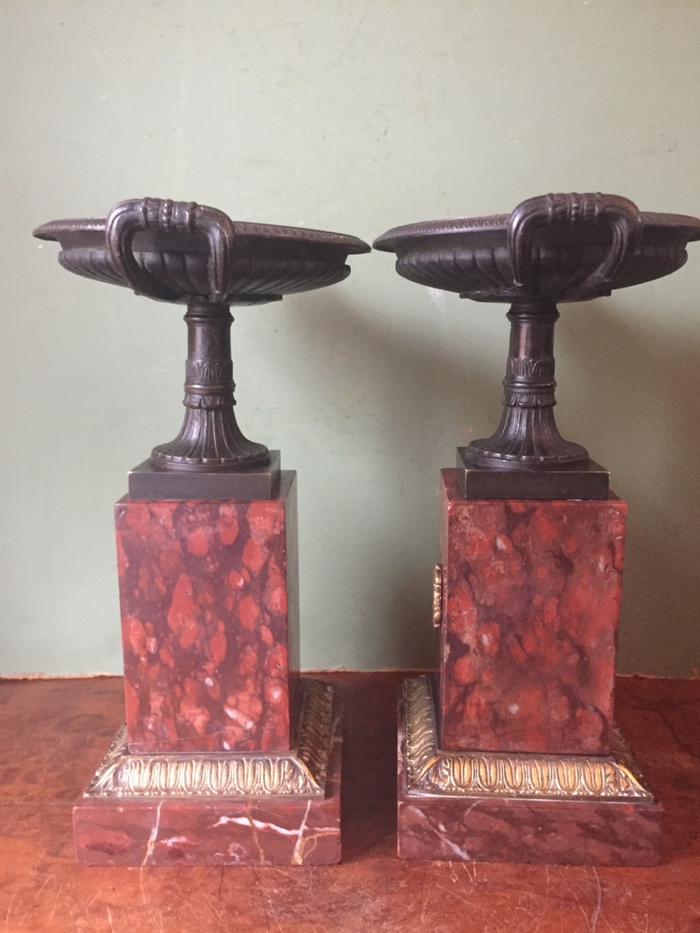 Pair of early C19th French neo-classical Empire design bronze Tazzas on ormolu-mounted rouge marble vases. View X