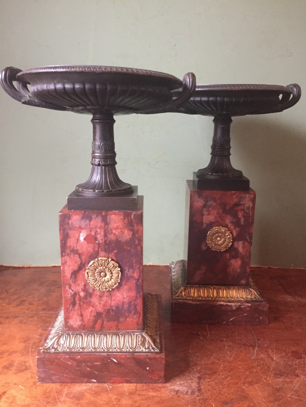 Pair of early C19th French neo-classical Empire design bronze Tazzas on ormolu-mounted rouge marble vases. View XX