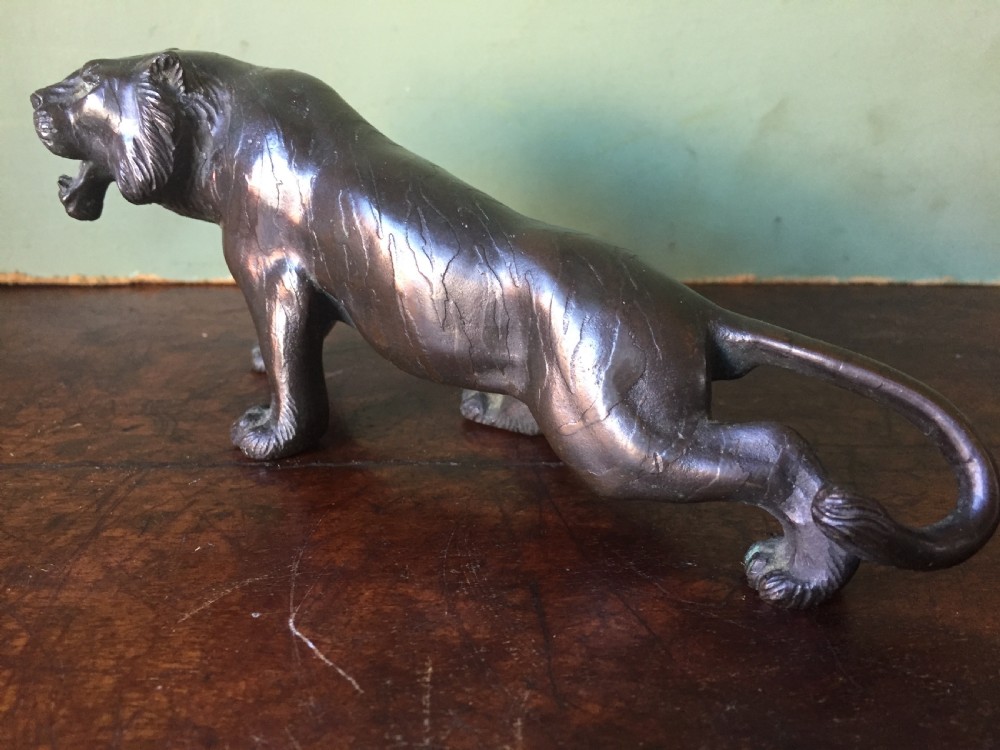 Late C19th Meiji period Japanese bronze model of a tiger. View XV