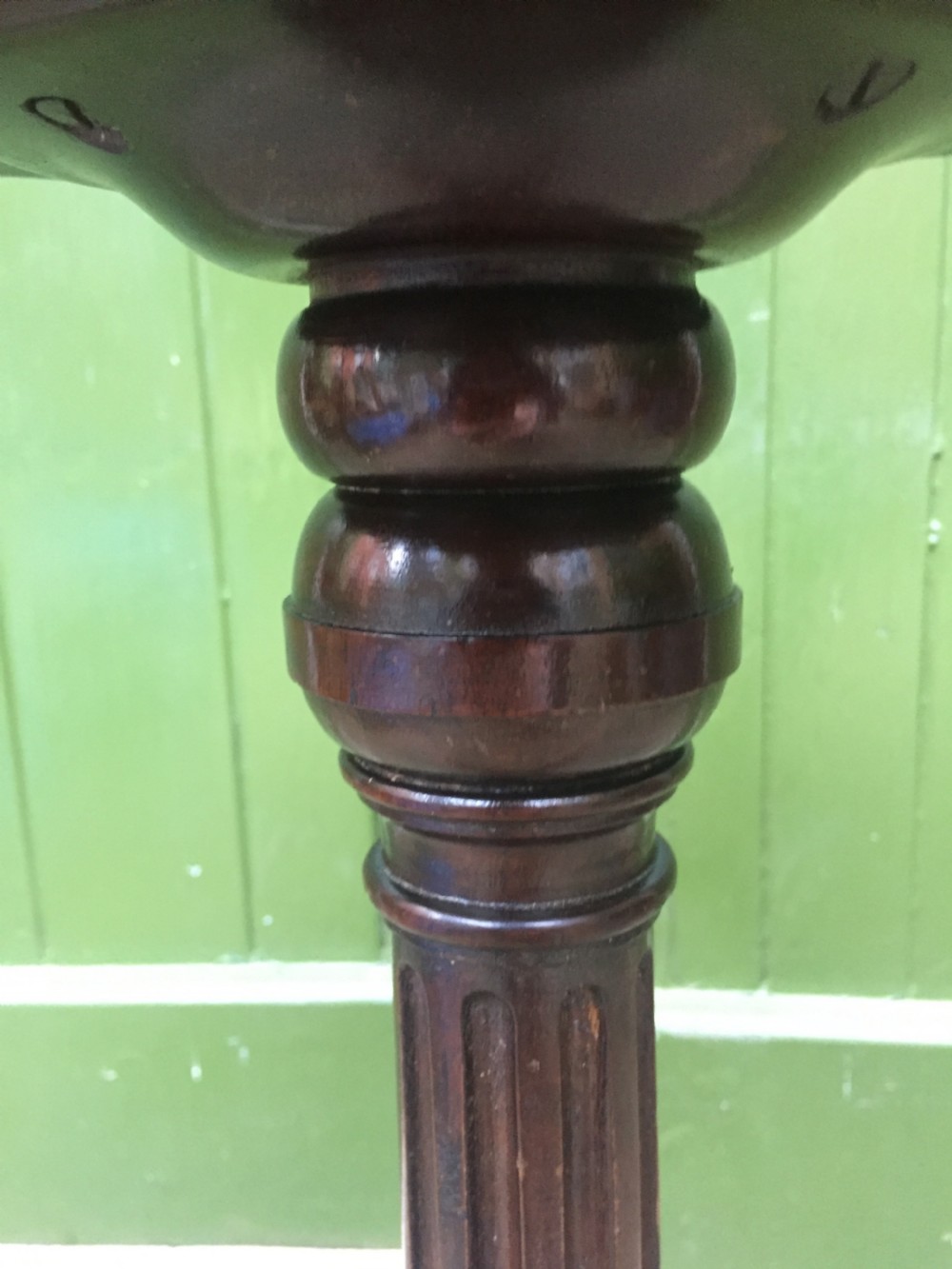 C19th carved mahogany Chippendale revival tripod wine table or 'kettle-stand' with 'pie-crust' edge top. View XIII