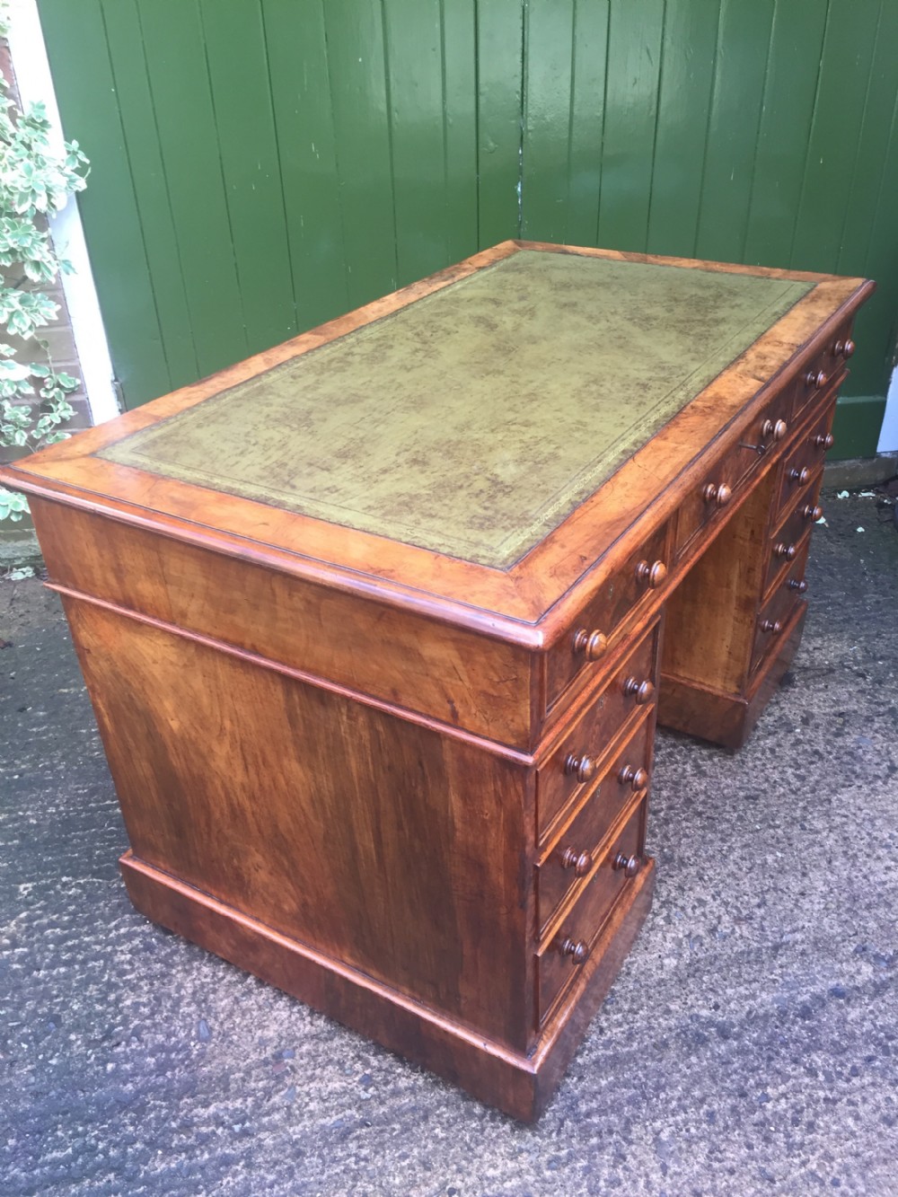 Exceptional quality mid-C19th Victorian burr-walnut pedestal desk of practical proportions. View XVII