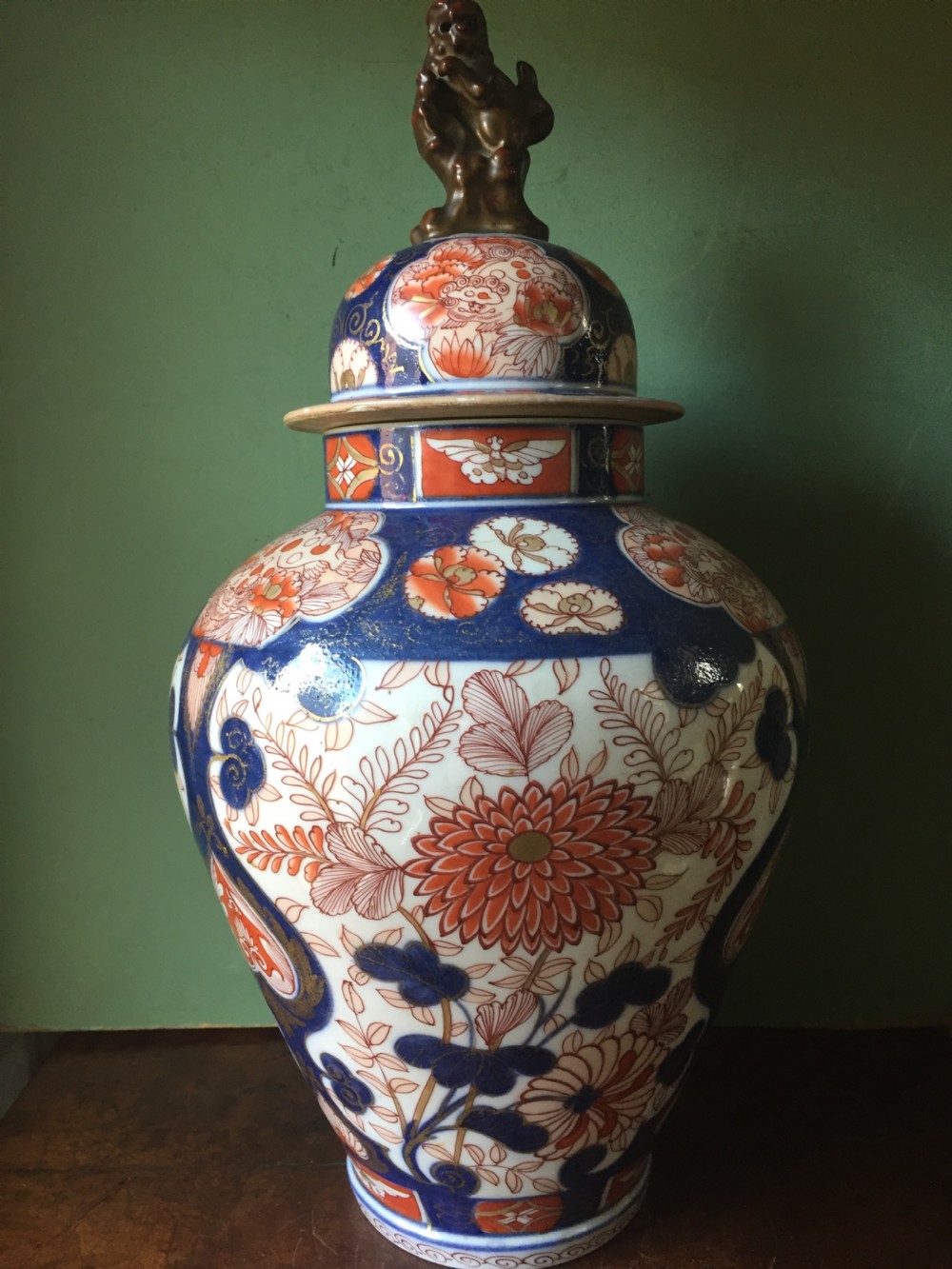 C18th Japanese Imari pattern porcelain  vase and cover . View III